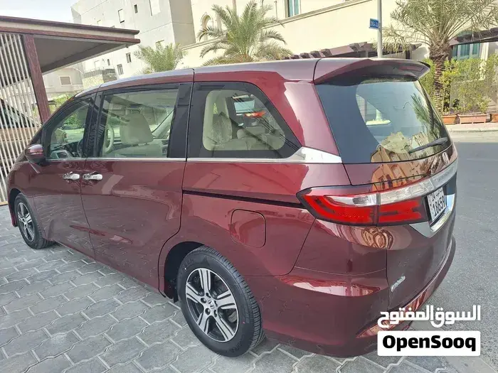 Honda Odyssey 2016 photo 4