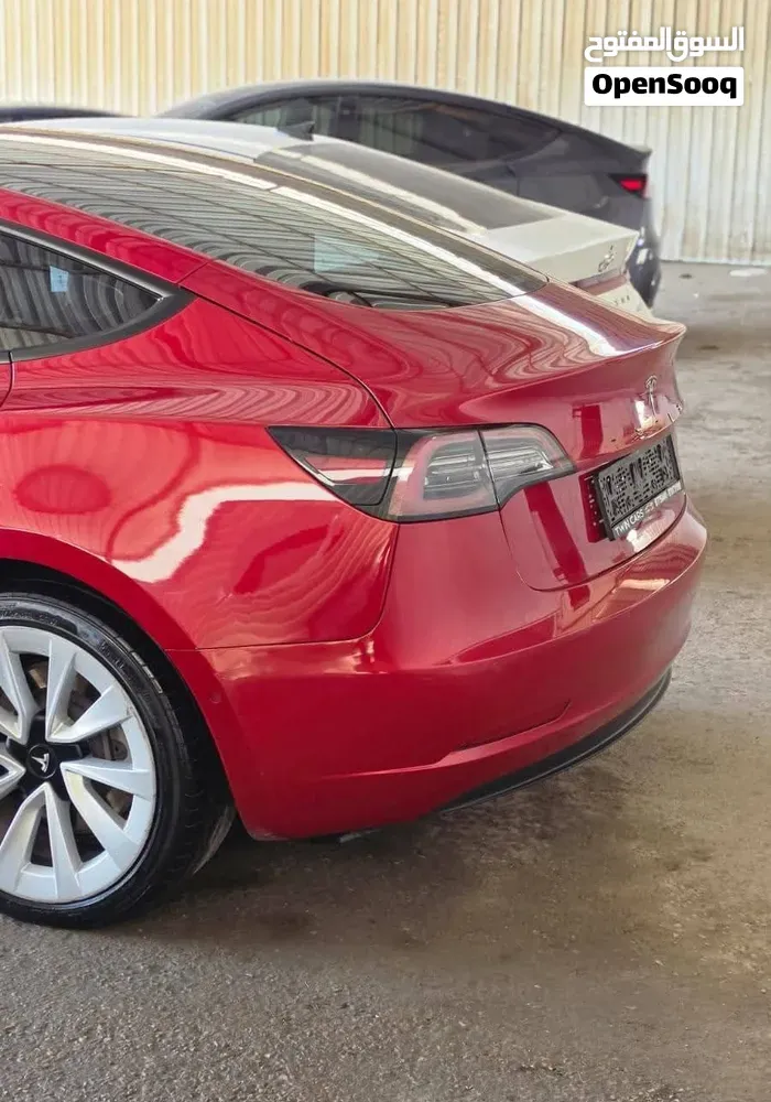 Tesla Model 3 2022 photo 3