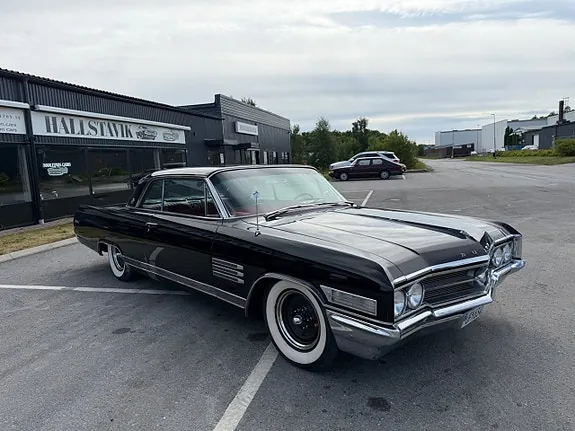 Buick Wildcat 1964 photo 3