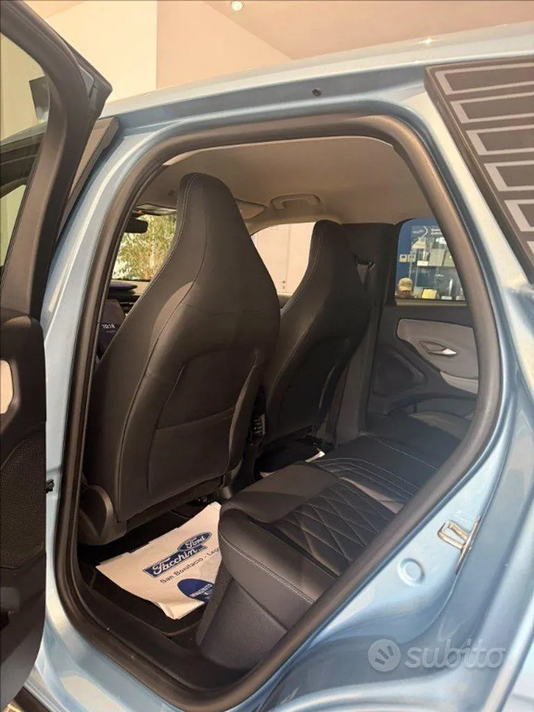 Ford Explorer 2024 photo 4