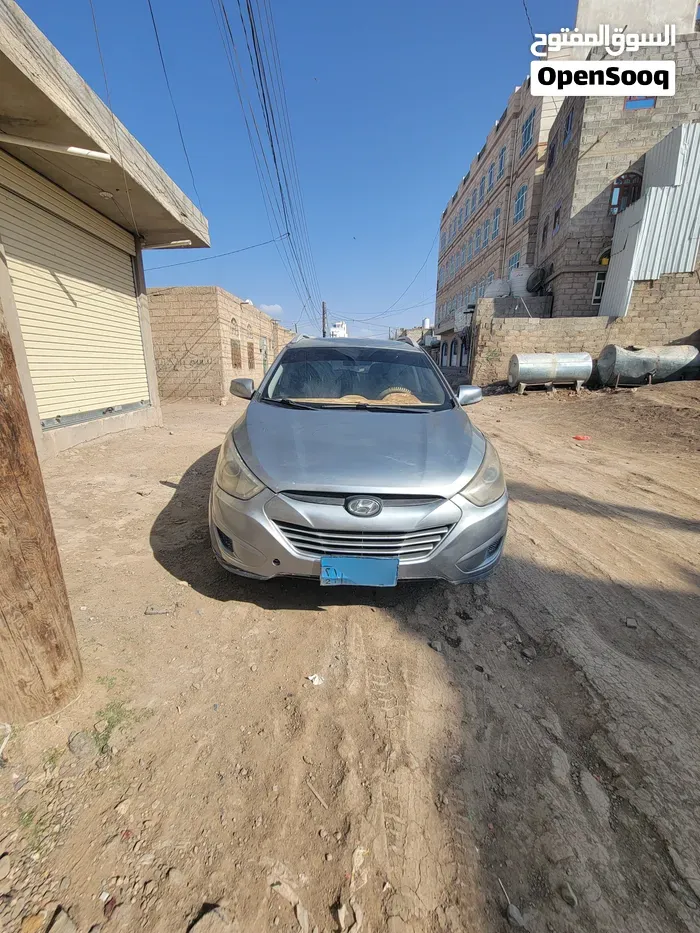 Hyundai Tucson 2011 photo 2