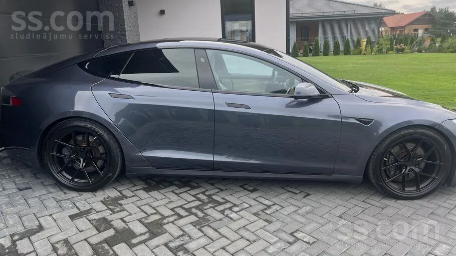 Tesla Model S 2020 photo 5