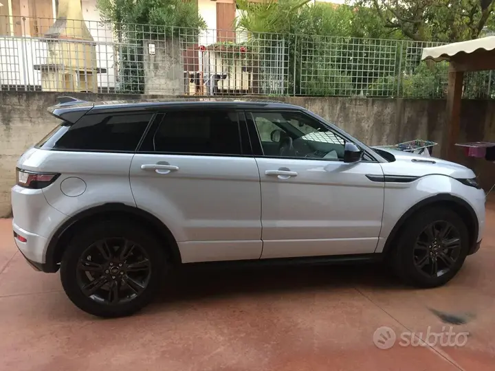 Land Rover Range Rover Evoque 2018 photo 2
