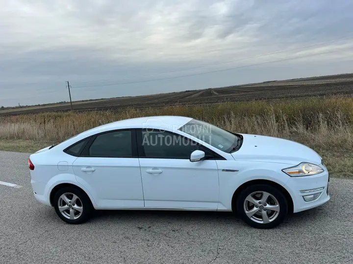 Ford Mondeo 2011 photo 2