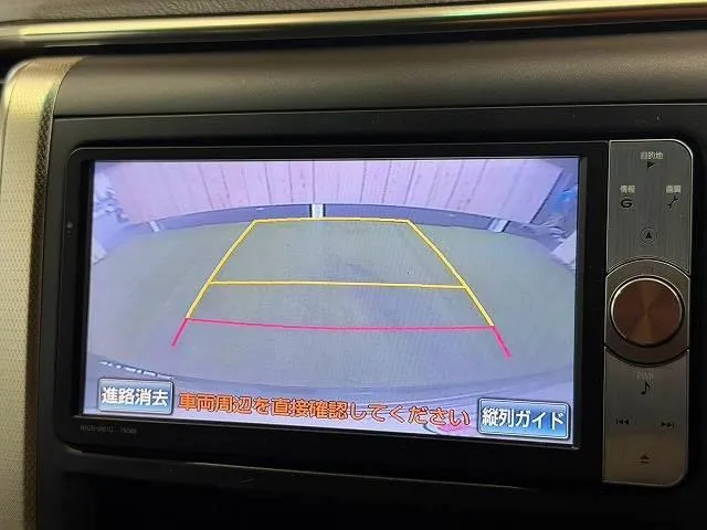 Toyota Vellfire 2011 photo 4