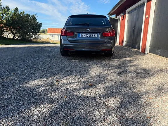 BMW 318D 2013 photo 3
