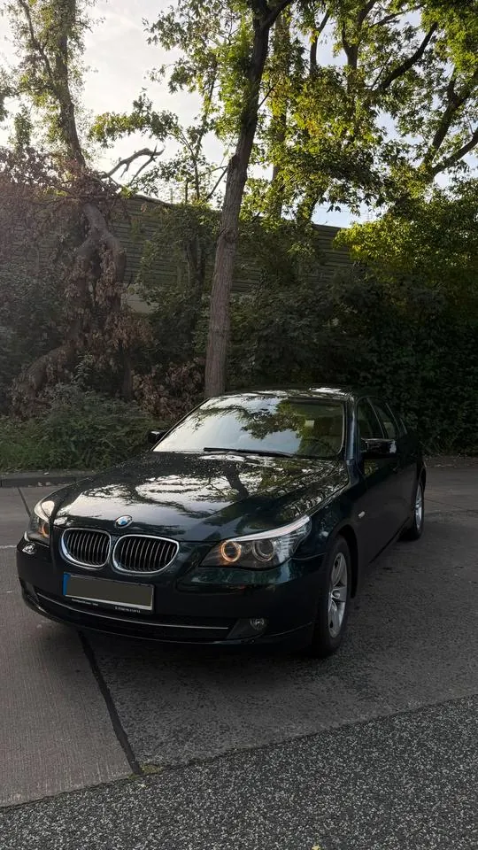 BMW 523I