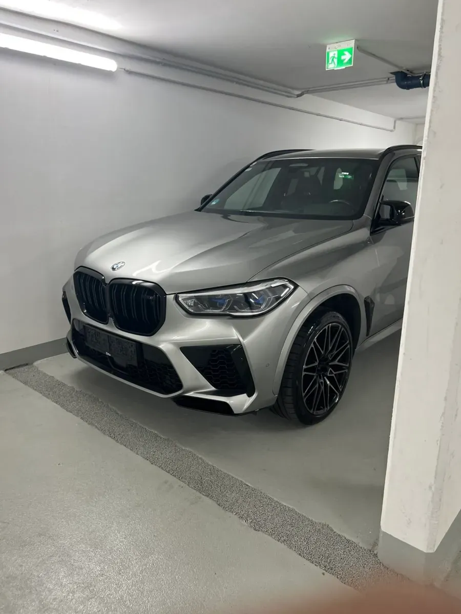 BMW X5 M 2020 photo 2