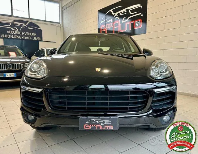 Porsche Cayenne 2015 photo 2
