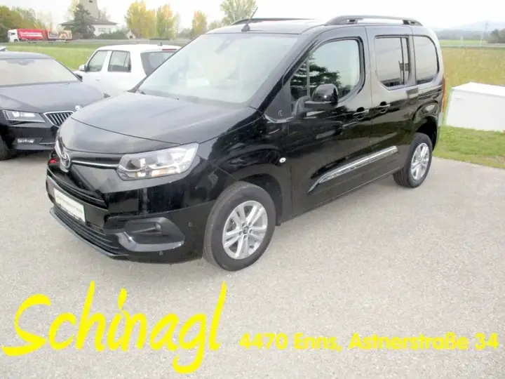 Toyota Proace City Verso L1 1,2 110 Shuttle