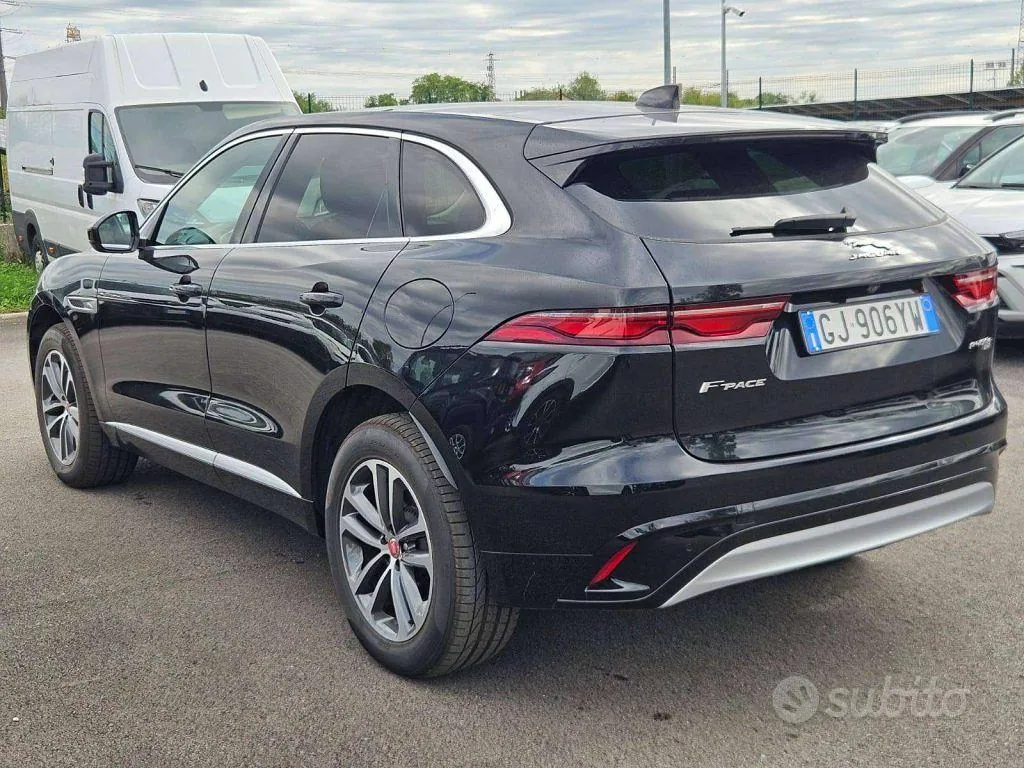 Jaguar F-Pace 2022 photo 4