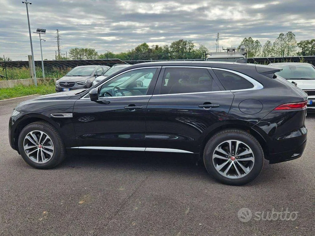 Jaguar F-Pace 2022 photo 3