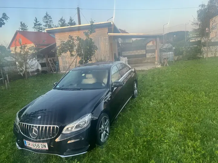 Mercedes-Benz E-Class 2013 photo 2