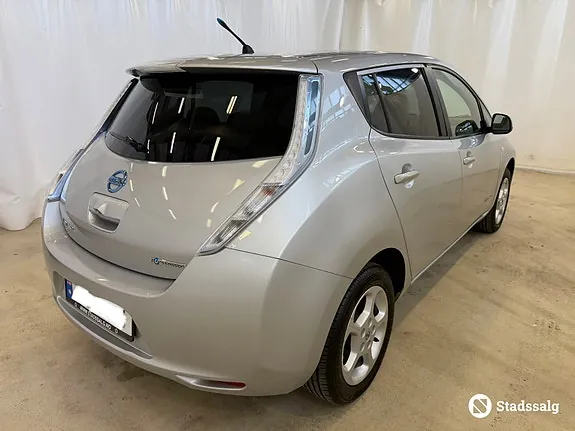 Nissan Leaf 2012 photo 5