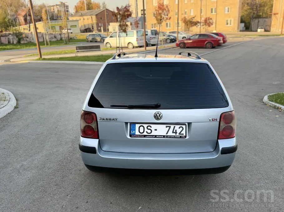 Volkswagen Passat 2002 photo 5