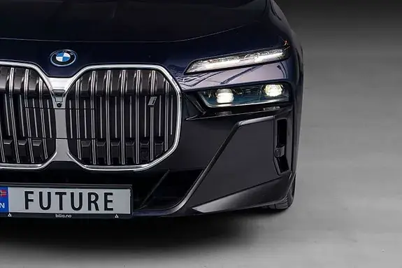 BMW I7 2023 photo 5