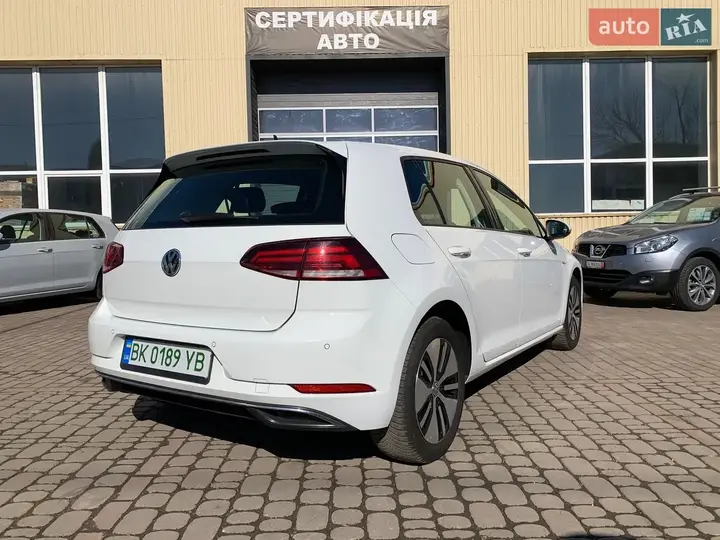 Volkswagen E-Golf 2019 photo 5