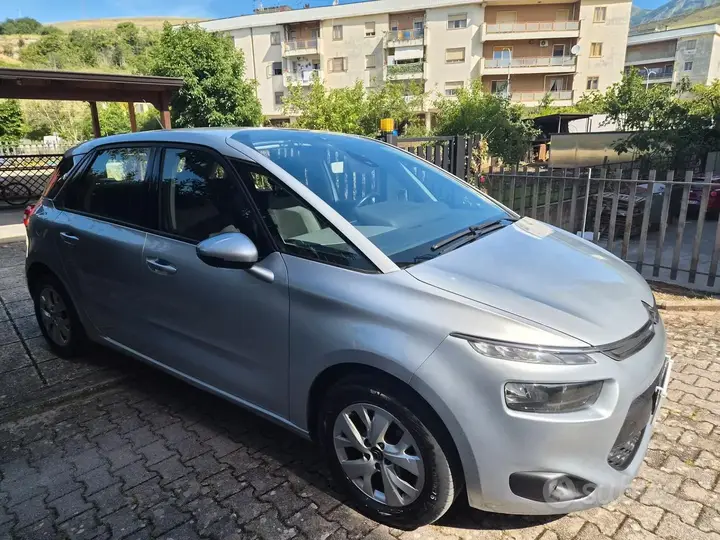 Citroen C4 Picasso 2015 photo 2
