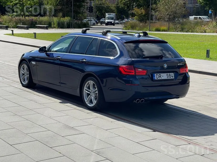 BMW 530 2013 photo 4