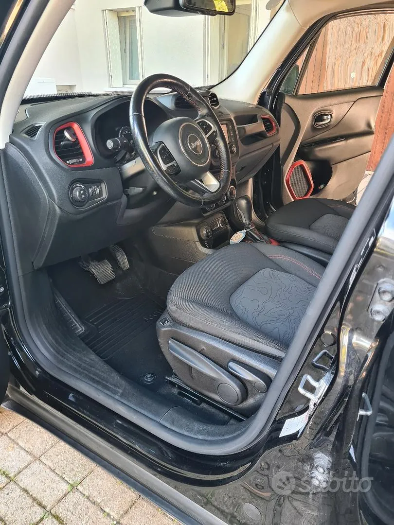 Jeep Renegade 2015 photo 3
