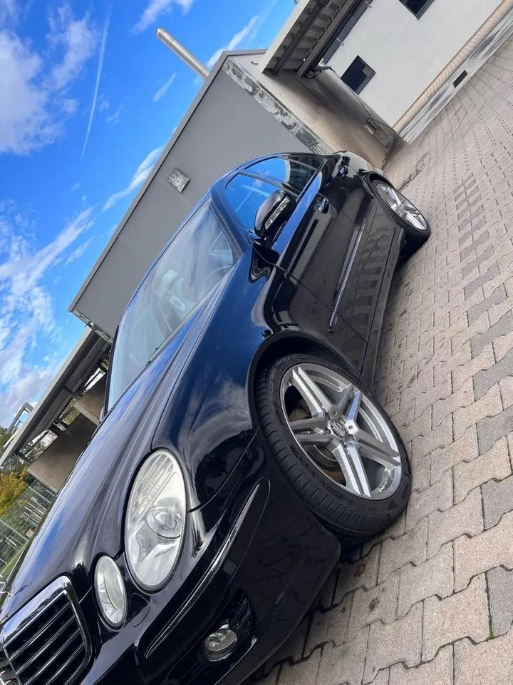Mercedes-Benz E 280