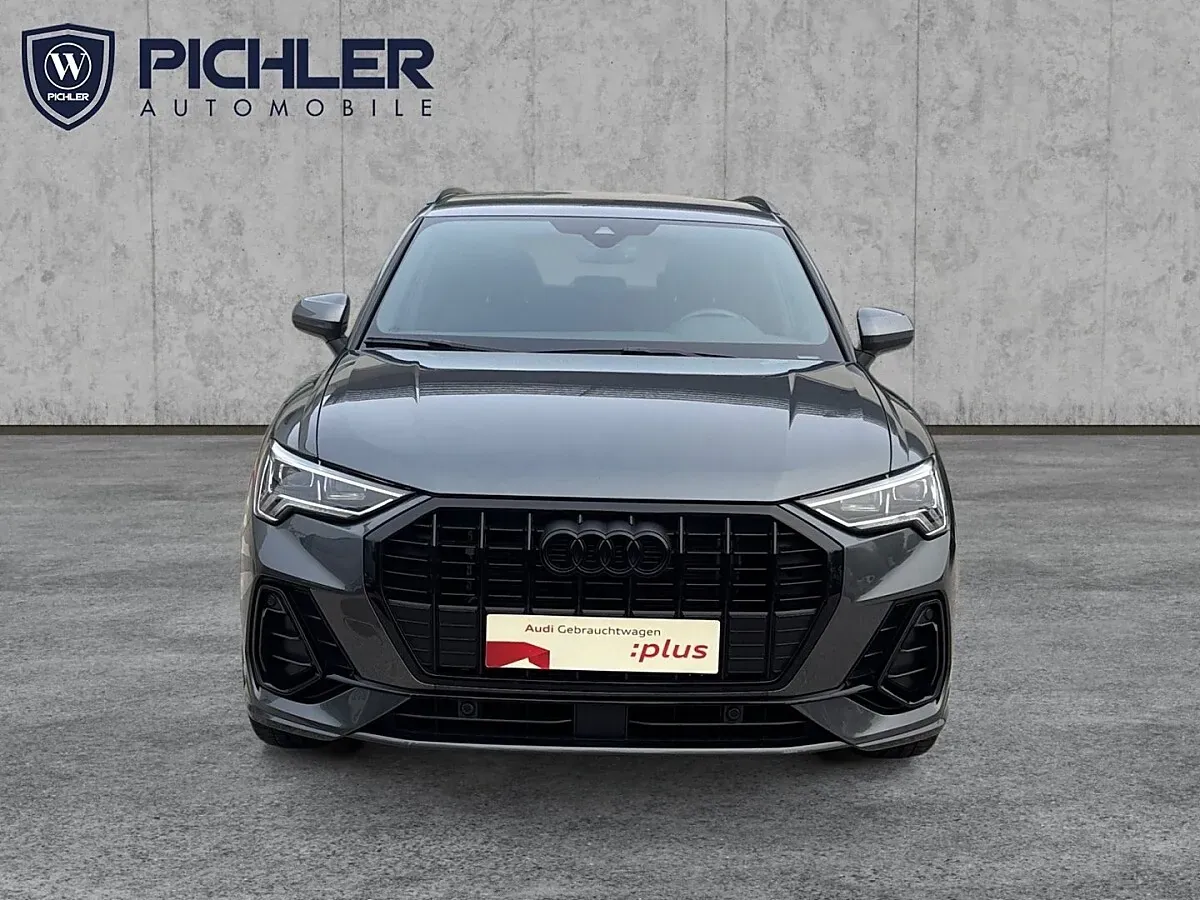 Audi Q3 2022 photo 2