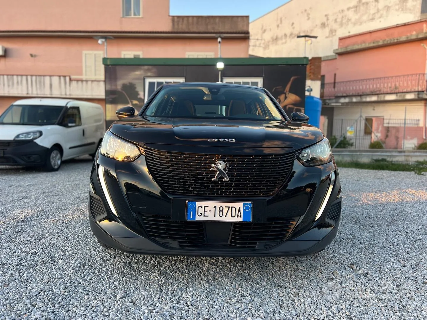 Peugeot 2008 2021 photo 5