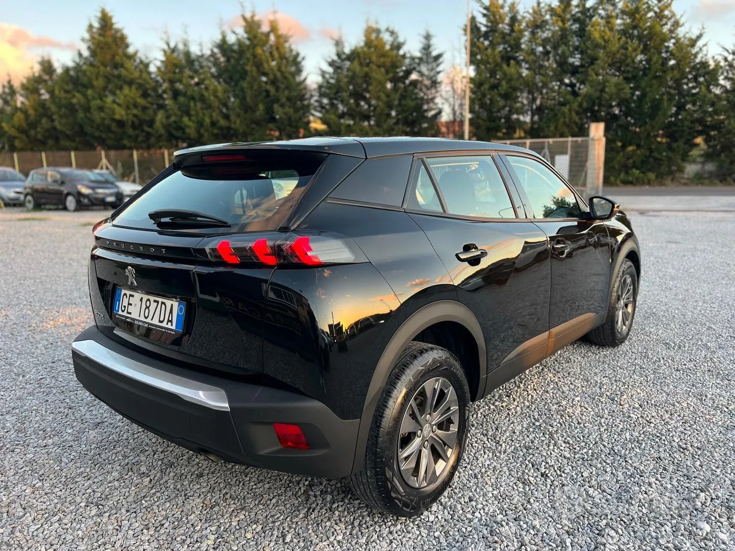 Peugeot 2008 2021 photo 2
