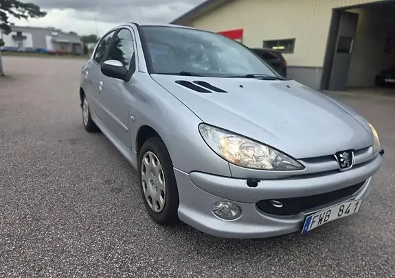 Peugeot 206 2007 photo 2