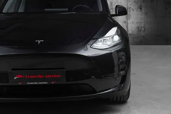 Tesla Model Y 2022 photo 4