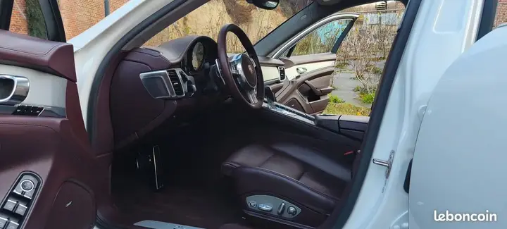 Porsche Panamera 2010 photo 4