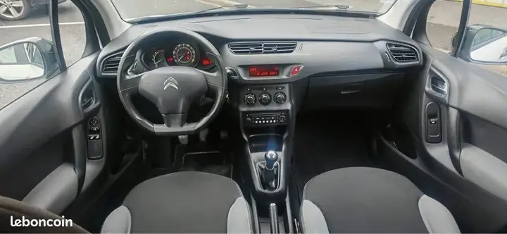 Citroen C3 2011 photo 2