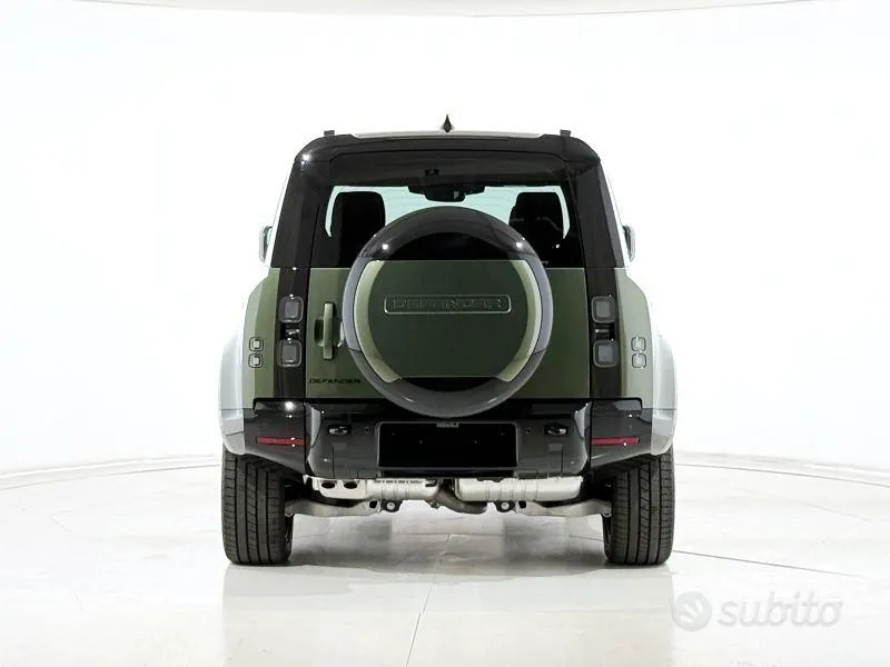 Land Rover Defender 2026 photo 4