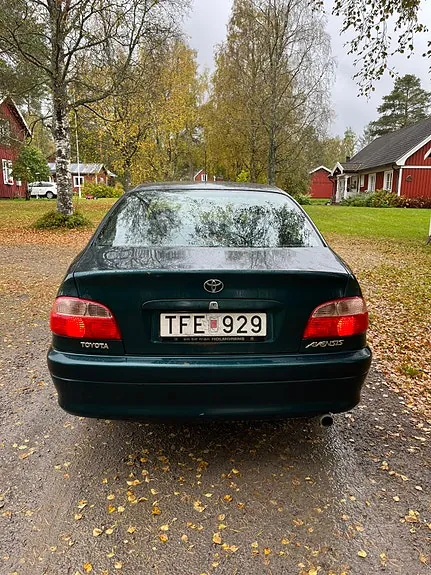 Toyota Avensis 2001 photo 4
