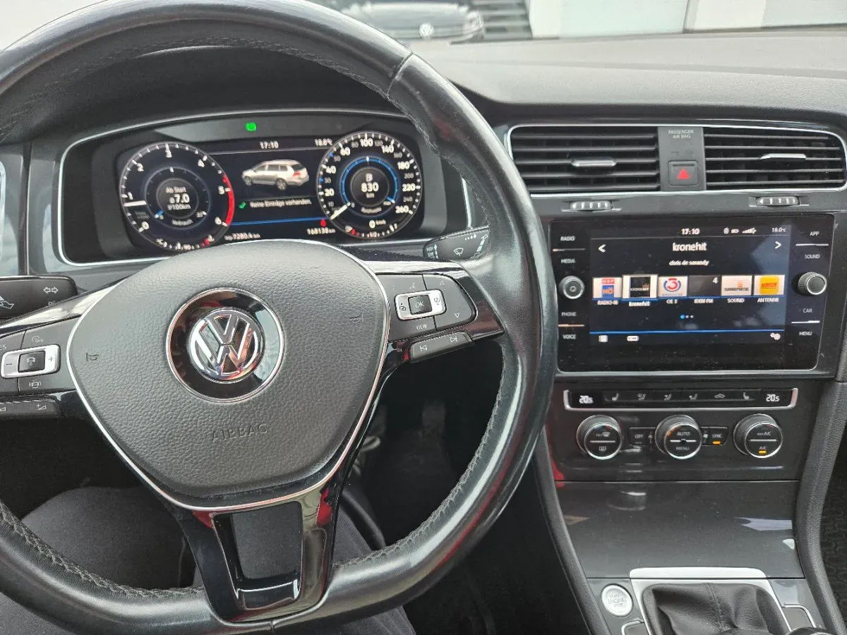 Volkswagen Golf 2020 photo 3