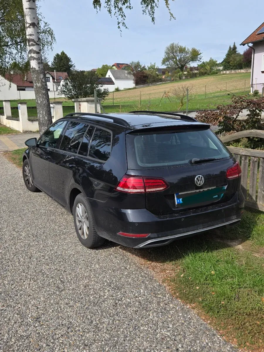 Volkswagen Golf 2020 photo 2