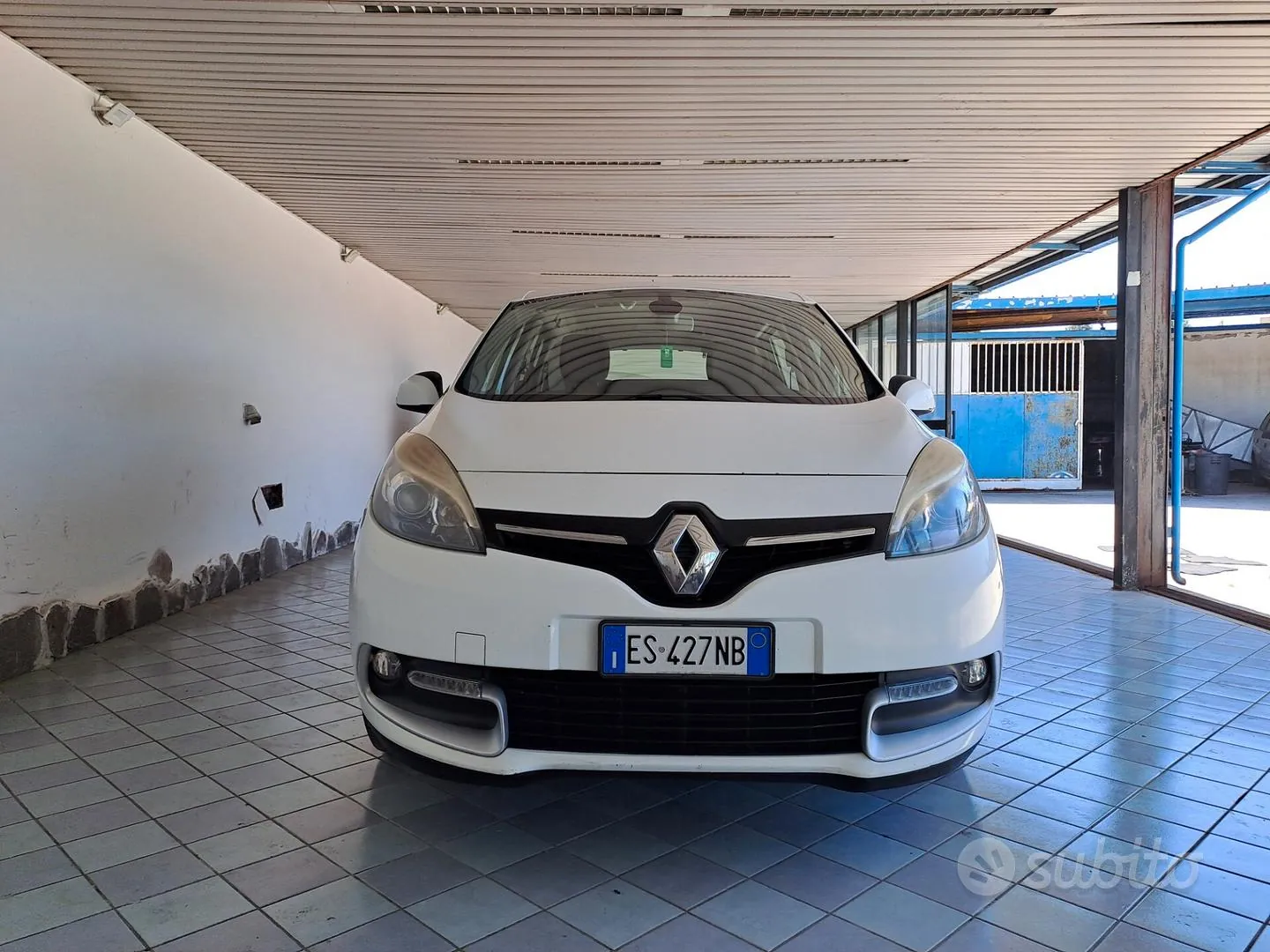 Renault Scenic 2013 photo 3