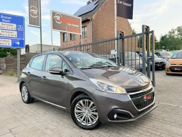 Peugeot 208 2018 photo 3