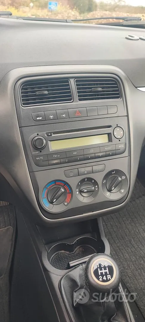 Fiat Grande Punto 2007 photo 3