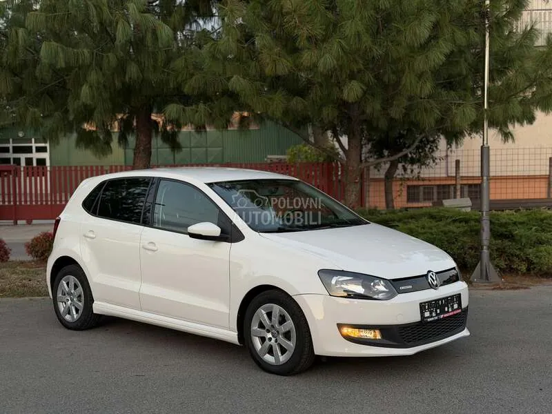 Volkswagen Polo 2011 photo 3