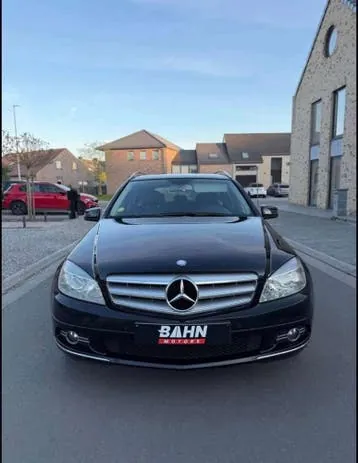 Mercedes-Benz C200 2011 photo 2