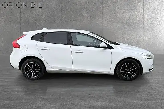 Volvo V40 2017 photo 2