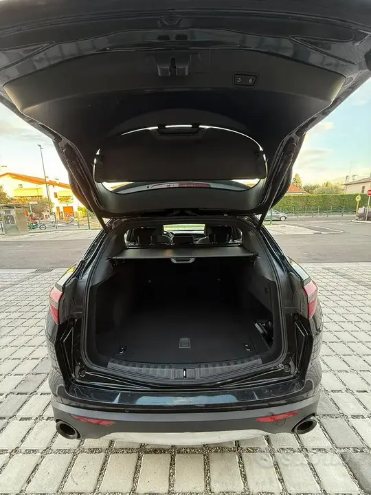 Alfa Romeo Stelvio 2022 photo 4