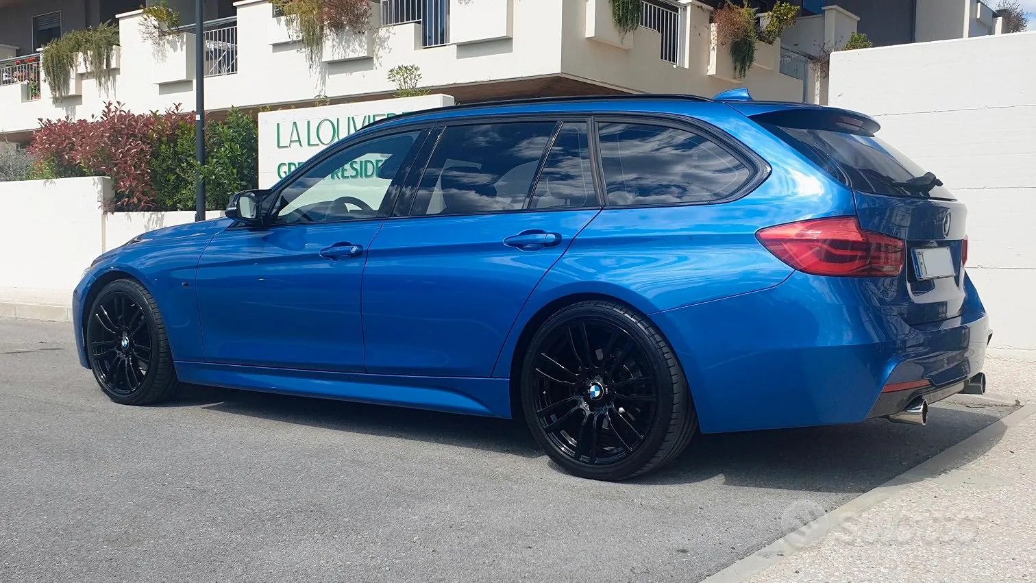 BMW 3 Series 2016 photo 2