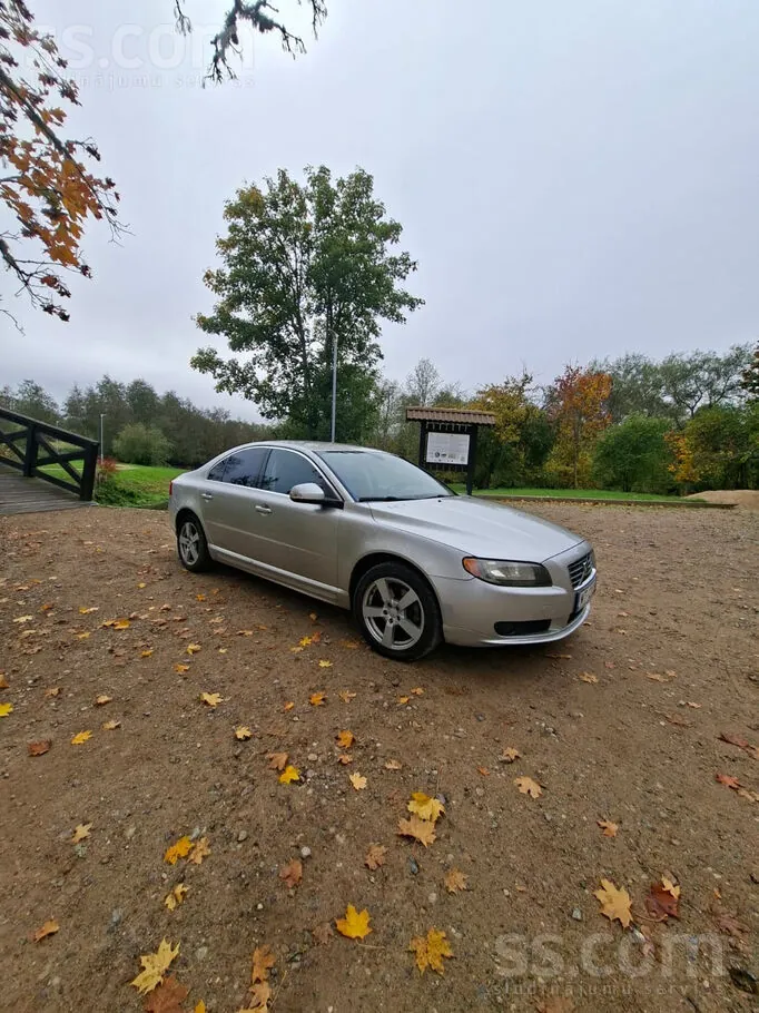 Volvo S80