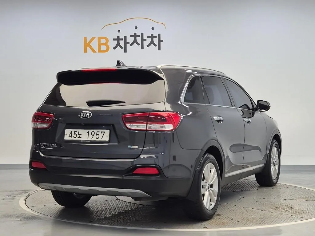 Kia Sorento 2015 photo 3
