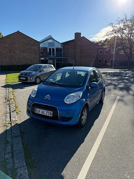 Citroen C1 2011 photo 2