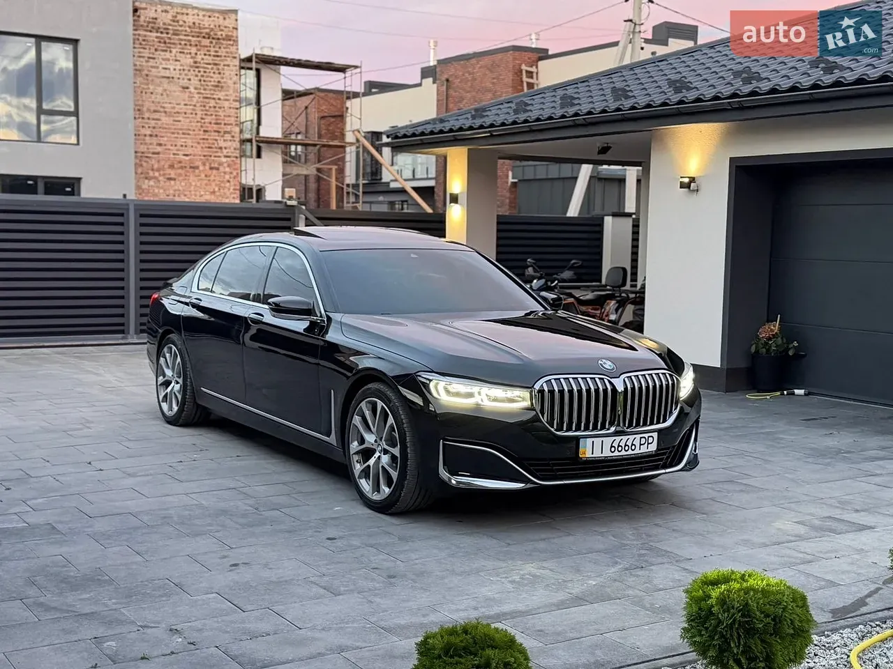 BMW 7 Series 2019 photo 5