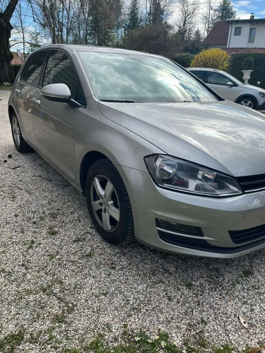 Volkswagen Golf 2013 photo 2