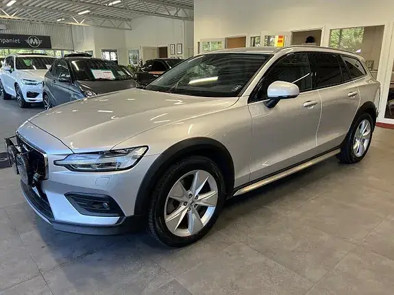 Volvo V60 Cross Country 2019 photo 3